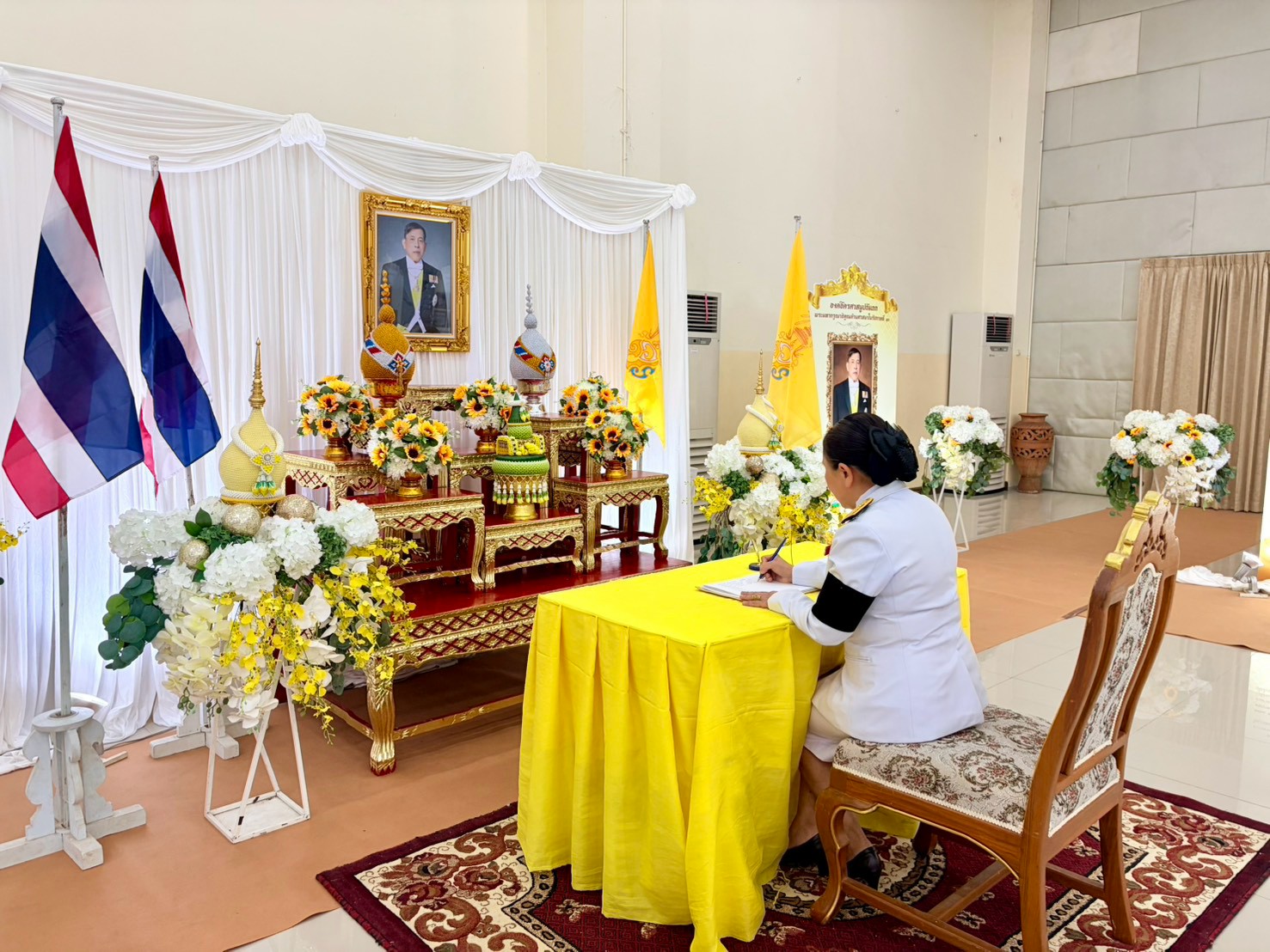 title - สำนักงานการปฏิรูปที่ดินจังหวัดเพชรบูรณ์เข้าร่วมพิธีถวายเครื่องราชสักการะ วางพานพุ่ม และจุดเทียนถวายพระพรชัยมงคล เนื่องในโอกาสวันเฉลิมพระชนมพรรษา พระบาทสมเด็จพระเจ้าอยู่หัว 28 กรกฎาคม 2569